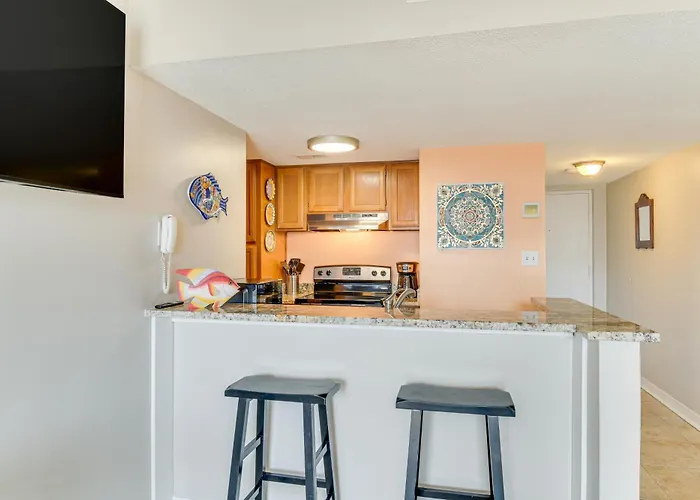 Orange Retreat W/ 4 Pools - Walk To Beach! Holiday home *
